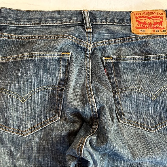 Levi’s 505 Jeans Size 32X30 - Picture 6 of 7